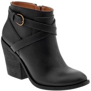 Lucky Brand Black Eloy Buckle Ankle Boots